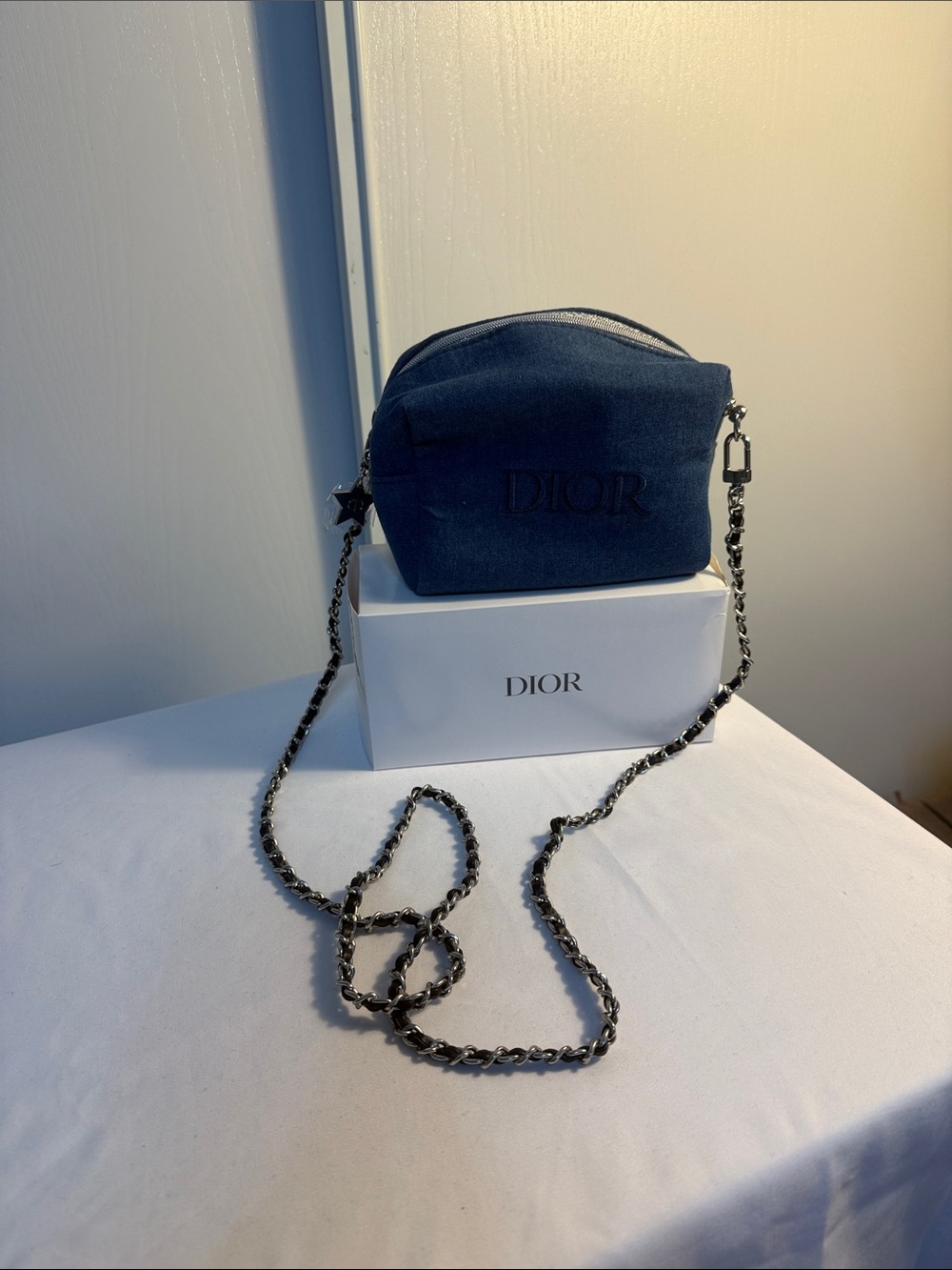 Dior Denim Crossbody Bag with Interwoven Chain Strap Pouch Bag - Picture 7 of 7